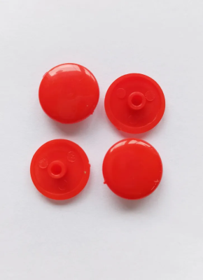 Заглушка под евровинт Красный